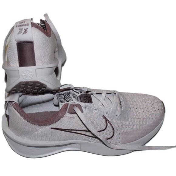 WOMEN'S NIKE PLAT VIOLET INTERACT RUN SNEAKERS US9/UK6.5/EUR40.5 - Picture 4 of 7